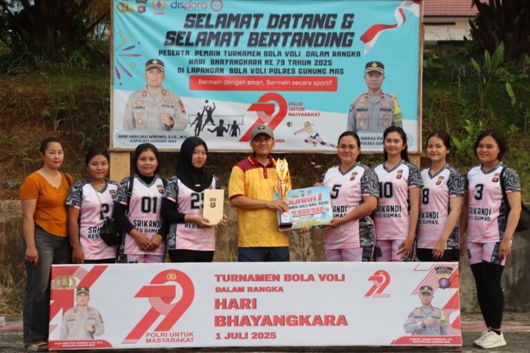 Gebrakan Smash Penentu, Srikandi Polres dan Bhayangkara A Kunci Gelar Juara di Final Meriah Hari Bhayangkara ke-79