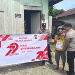 Buktikan Polri Untuk Masyarakat, Polsek Sepang Bagikan Sembako Langsung ke Rumah Warga