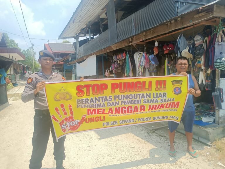 Berantas Pungli, Jamin Pelayanan Bersih: Polsek Sepang Edukasi Masyarakat