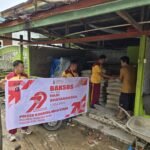 Polsek Kahut Sumbang 60 Sak Semen ke Masjid Al Amin di Momen Hari Bhayangkara