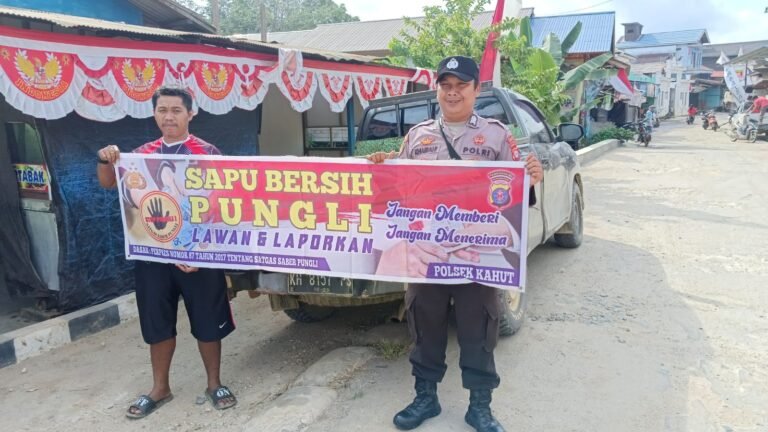 Wujudkan Masyarakat Bebas Pungli: Polsek Kahut Gencarkan Sosialisasi Hak Warga